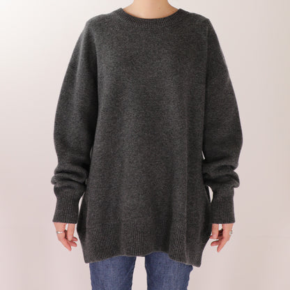 【24AW】"Cascade" オーバーサイズドフィットカシミヤセーター / Oversized sweater in cashmere