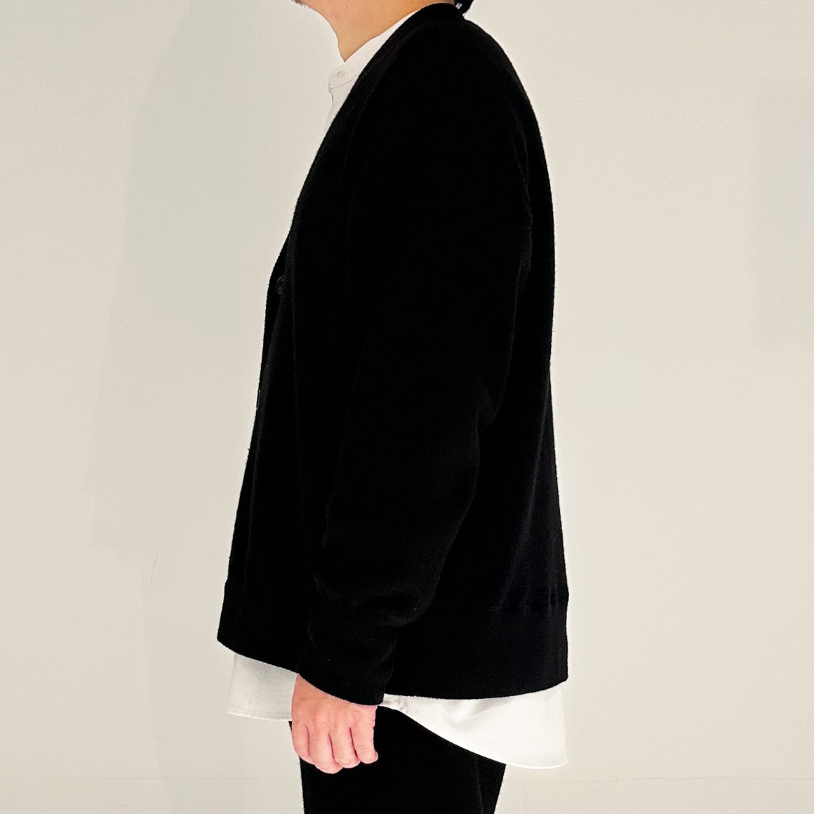 【24AW】"Câlin"オーバーサイズドカーディガン / Oversized Cardigan in solid double jacquard cashmere /