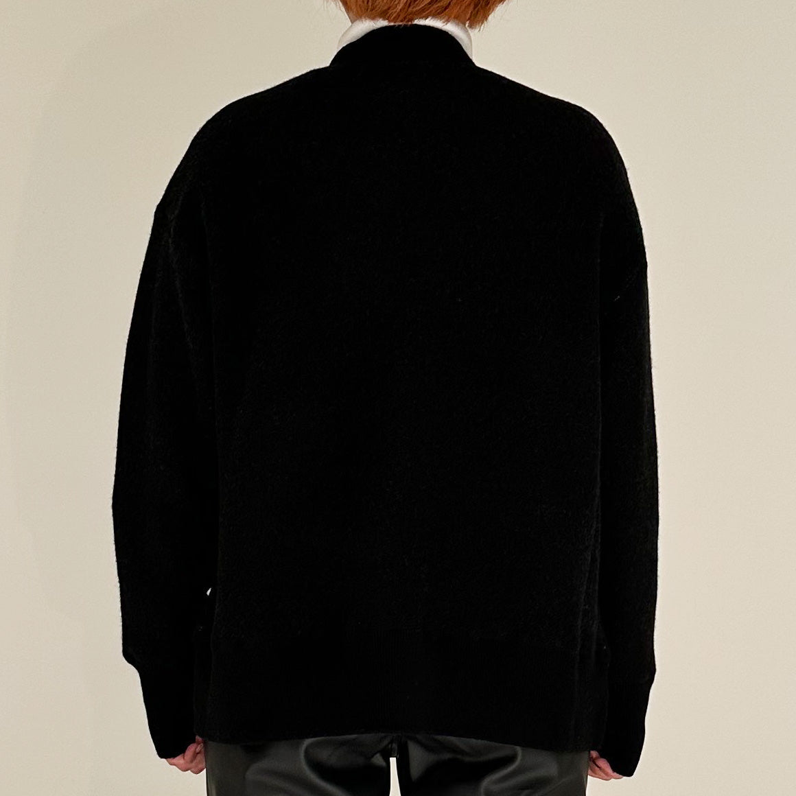 【24AW】"Câlin"オーバーサイズドカーディガン / Oversized Cardigan in solid double jacquard cashmere /