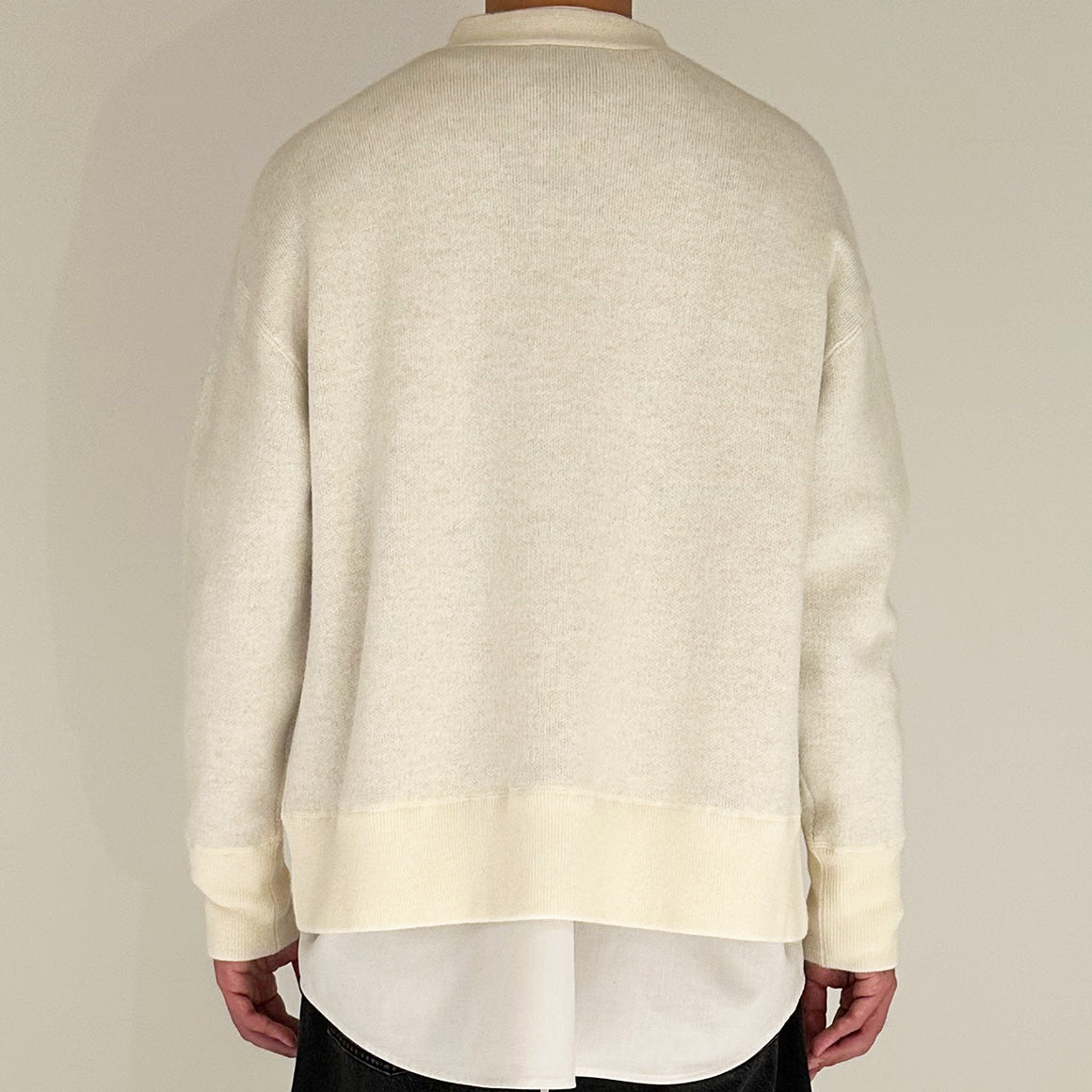 【24AW】"Câlin"オーバーサイズドカーディガン / Oversized Cardigan in solid double jacquard cashmere /