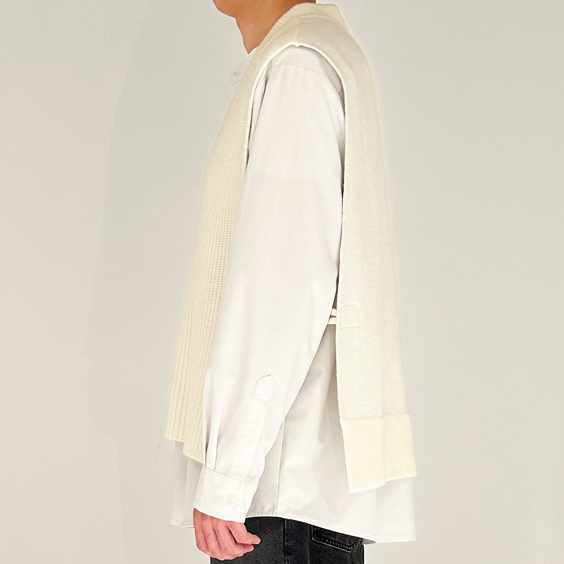 【24AW】"Nappé" オーバーサイズド タバードカシミヤベスト / Oversized Tabard Vest in cashmere